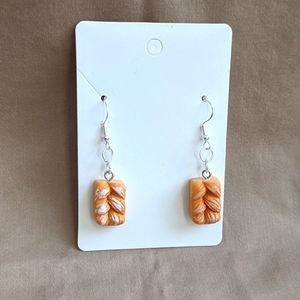 🛍 Bread Dangle Earrings